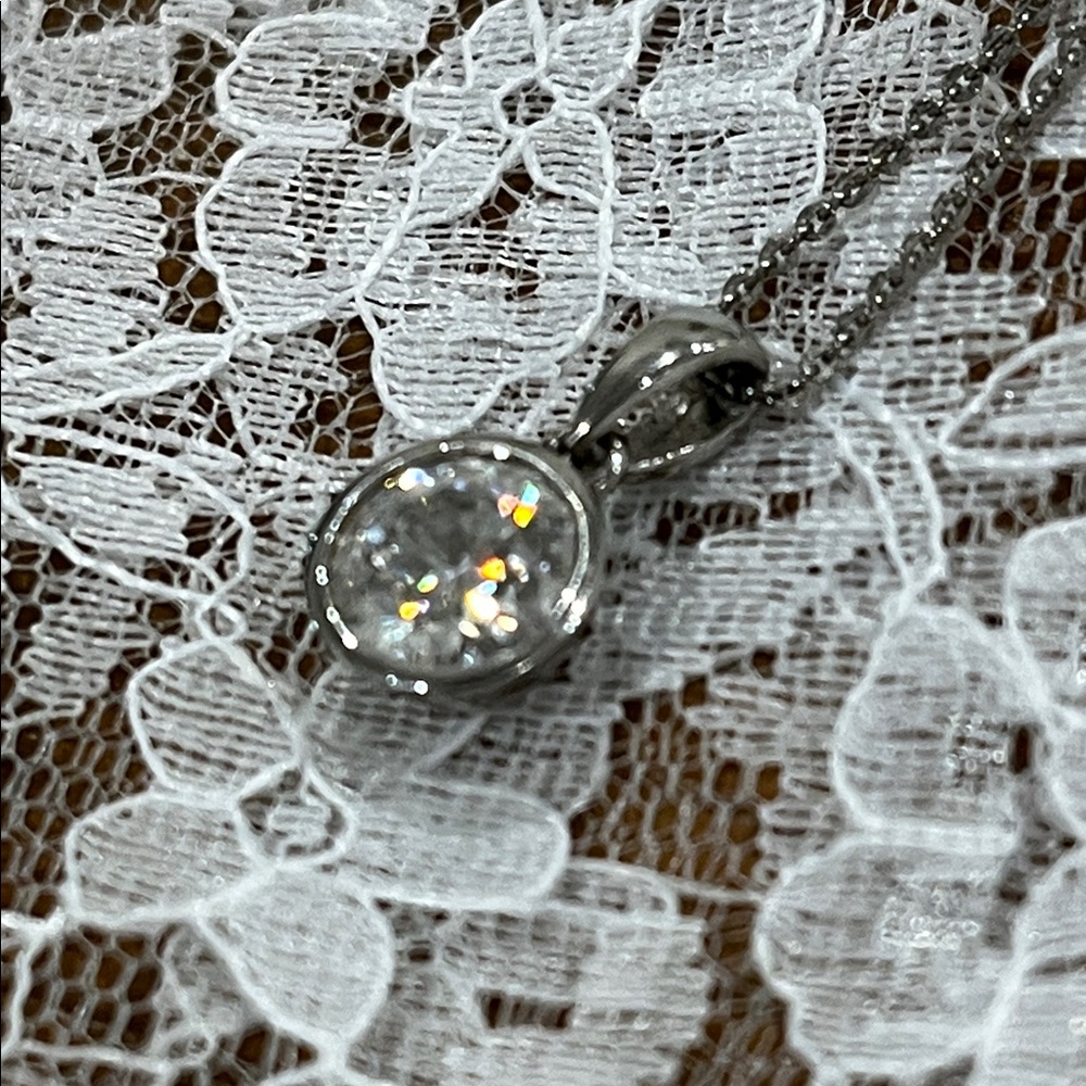 Solitaire 2 ct Moissanite Round Gem on 20 inch 925 Chain